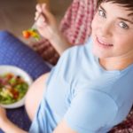 ツボ押しや食べ物＆アロマで女性ホルモンを増やす３つの方法